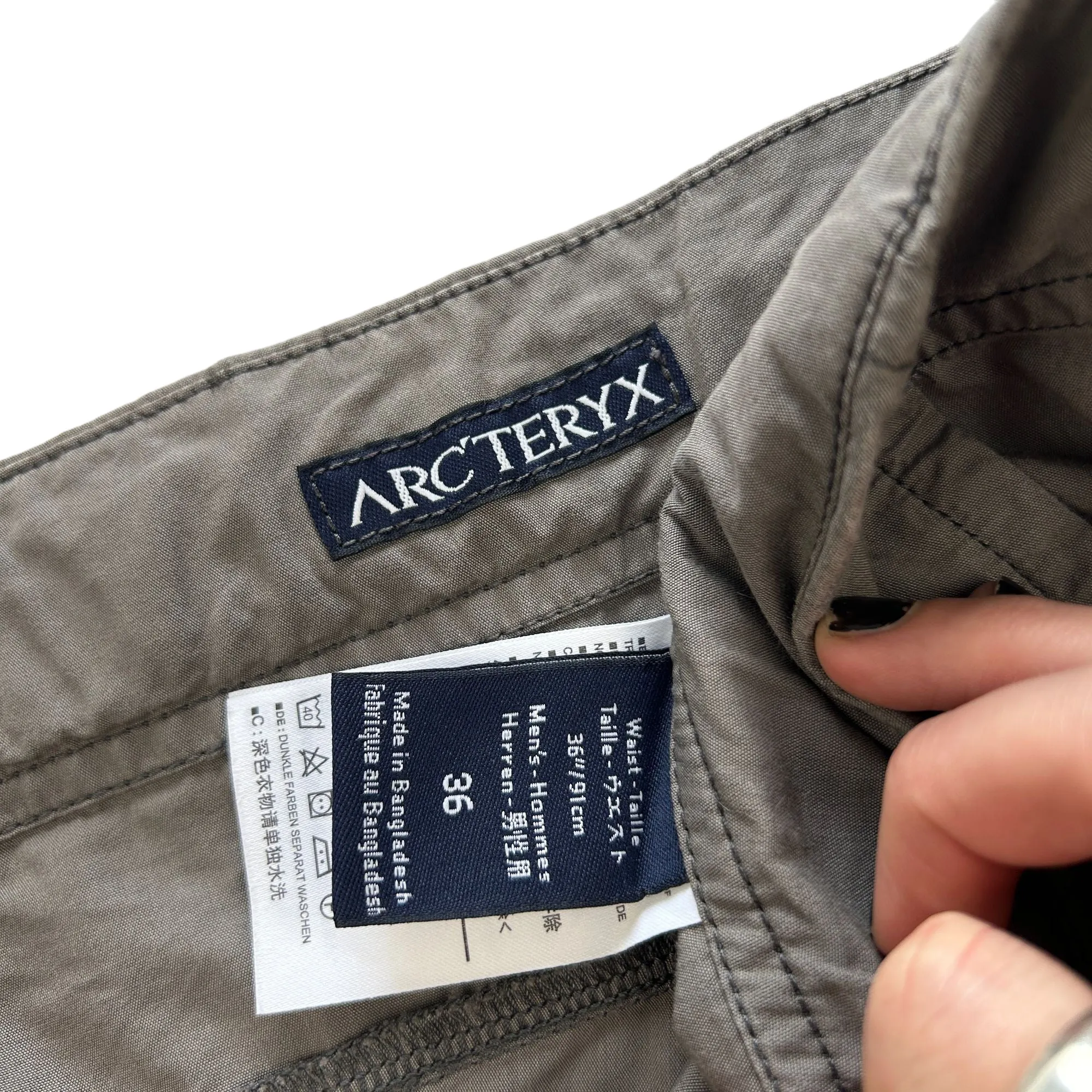 Vintage Arcteryx Hiking Trousers Size W36